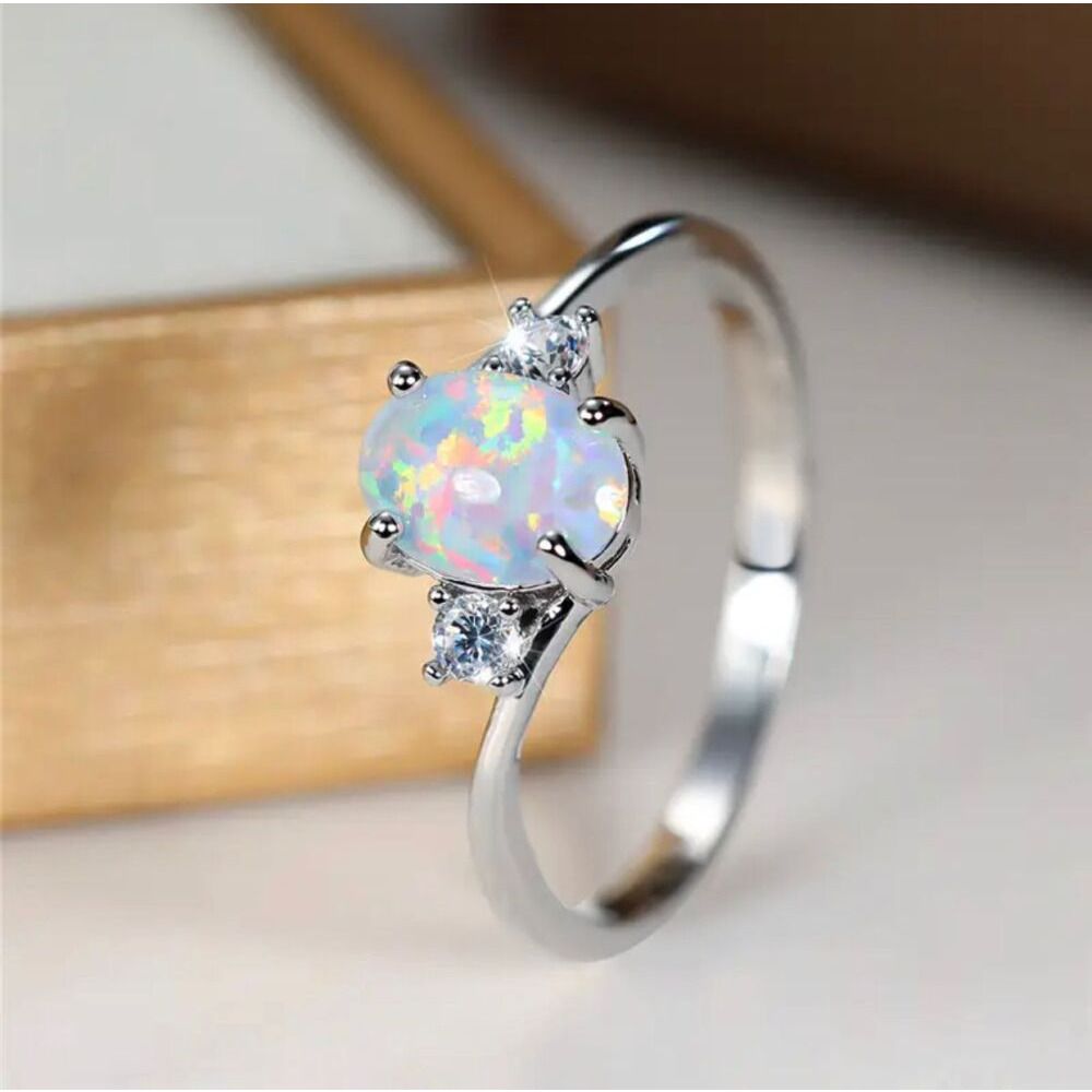 Cute White Glow Opal Oval Stone Ring Fashion Silver Color Party Ring