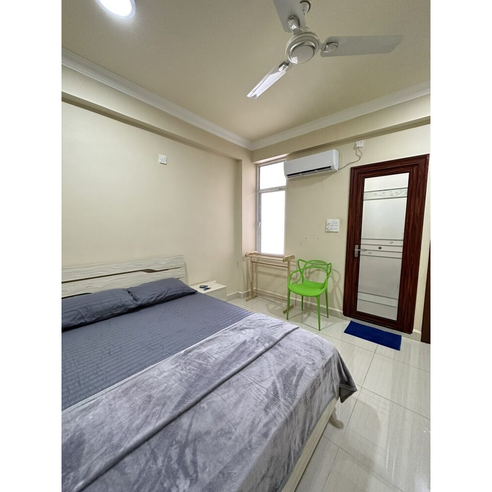 New, Clean, Spacious, Safe & Secure room for daily RENT. Phone: 9 30 30 80