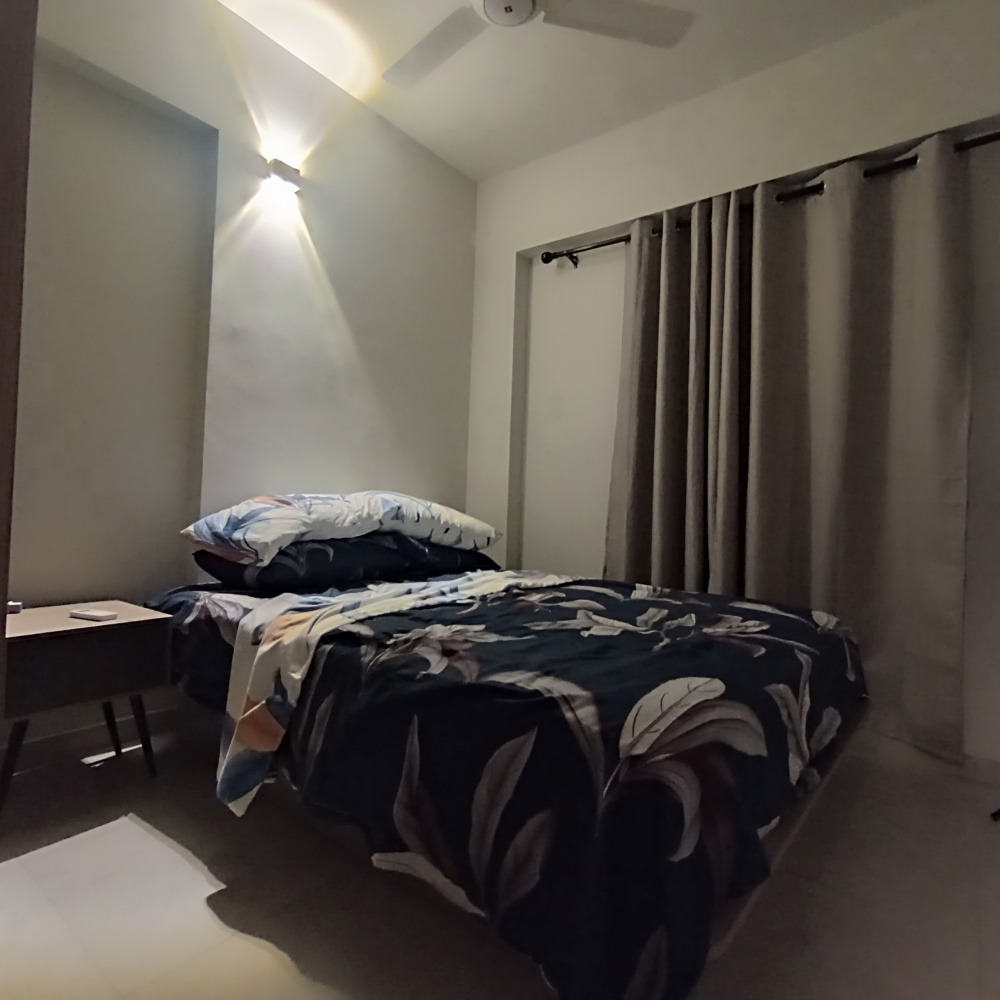 hulhumale phase 2 Daily 3 TYPES of Rooms Contact 7333055 Call and viber