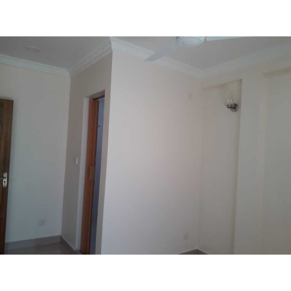 1 room apartment available with terrace