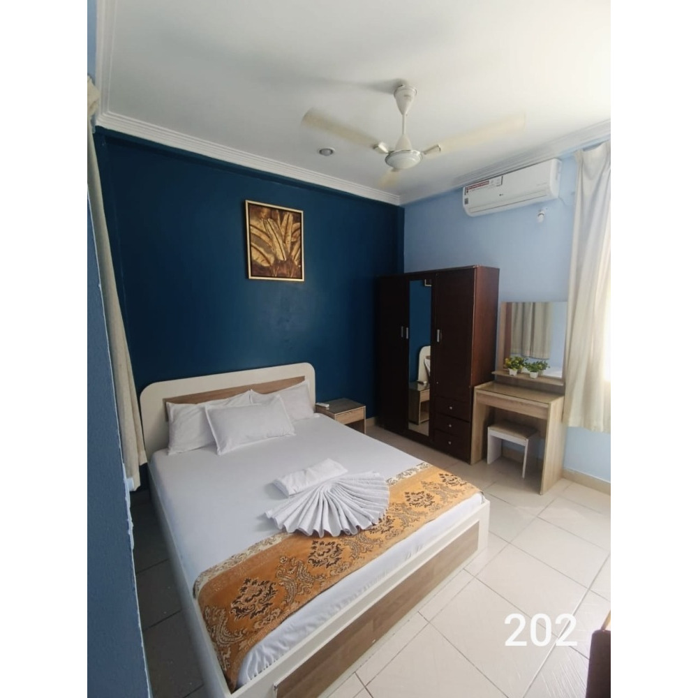 Clean Rooms for Daily Rent 9592211